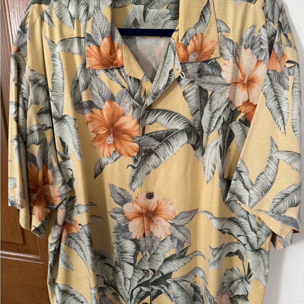 Silk Tommy Bahama Floral Men's Shirt L